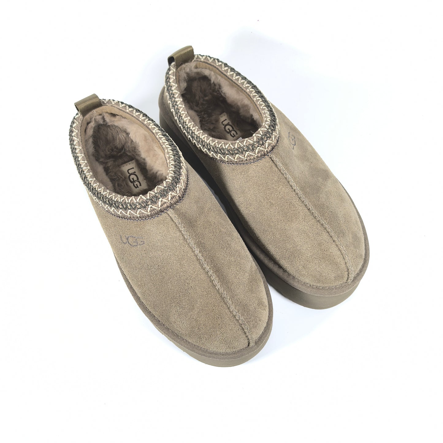 UGG Tasman