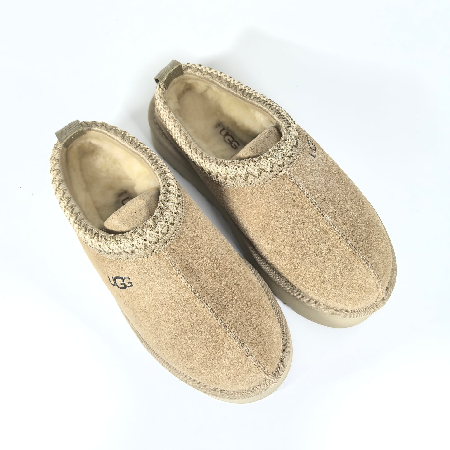 UGG Tasman