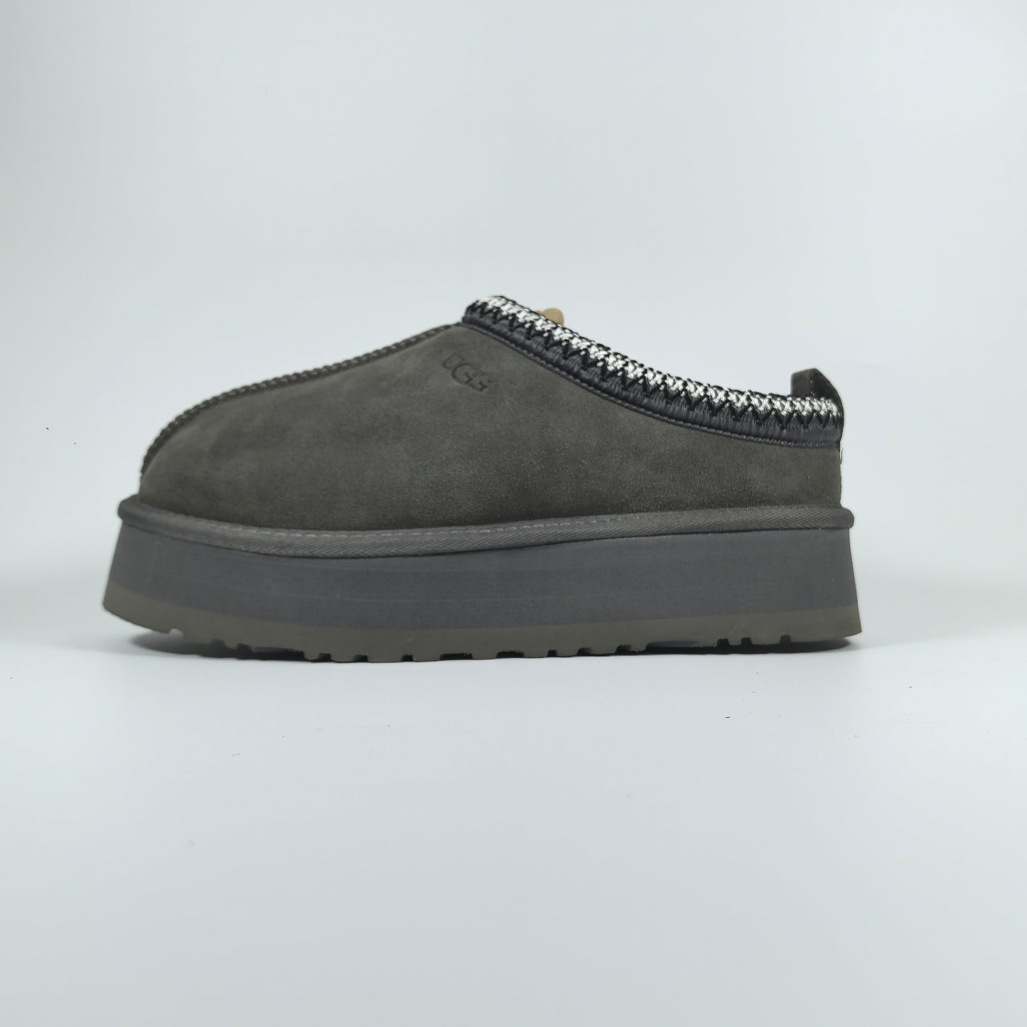 UGG Tasman