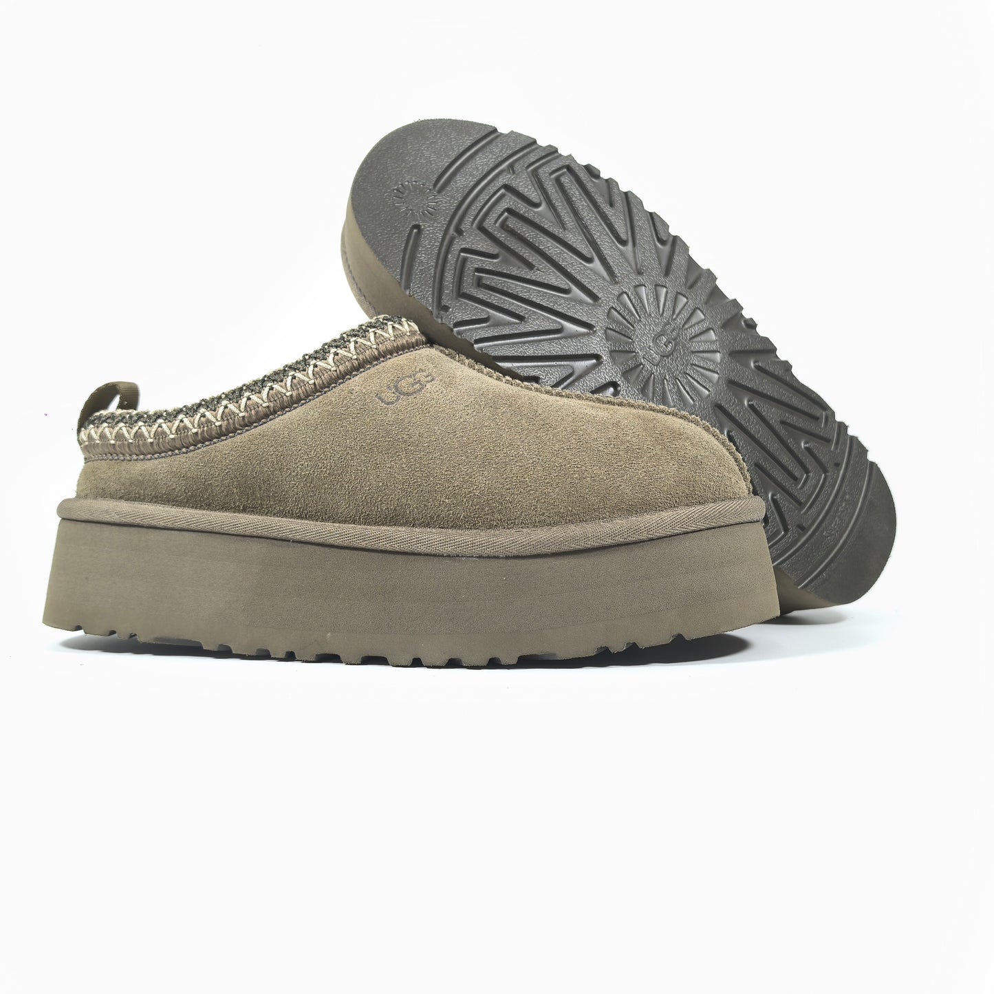 UGG Tasman